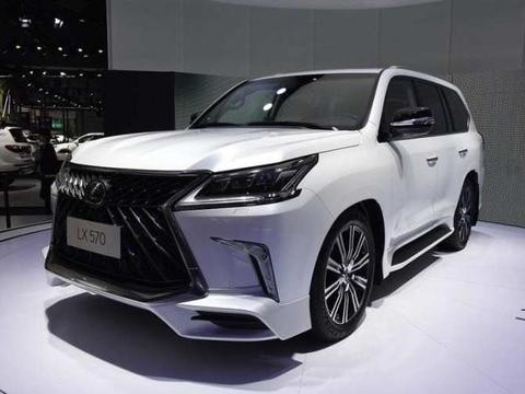 路虎揽胜最怕的对手，5.7L+V8发动机，丰田陆巡在它面前就是小弟