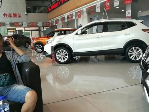 因个人喜爱SUV车型，却因小舅子不经意的一句话，媳妇不同意