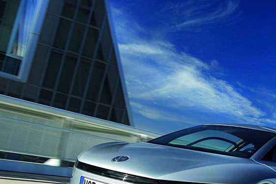 油箱小反而更省油！开这些车不怕堵车