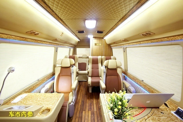 我国销量第一的中巴车,为什么老板却喜欢坐这款车?