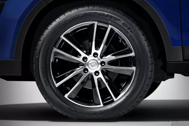 8.88万起,全系带“T”,这台中国原创SUV大家都说漂亮!