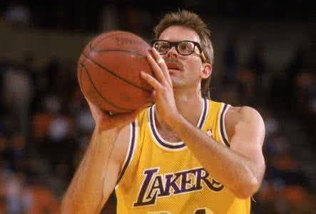 NBA季后赛命中率最高的十大球员,乔丹命中率