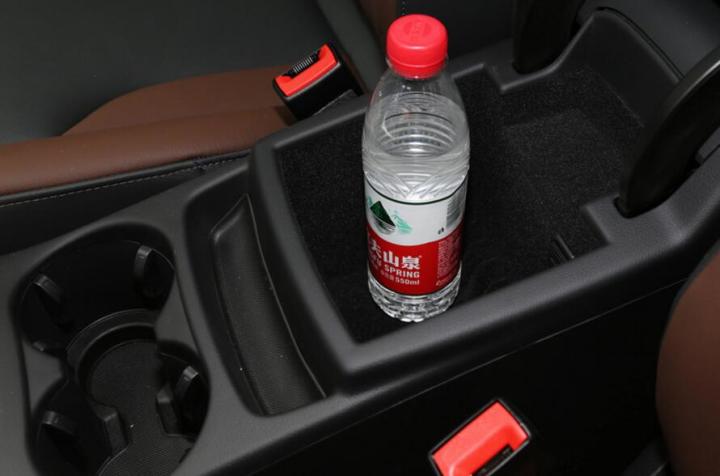 你再没长进,豪华SUV销量冠军迟早要丢!