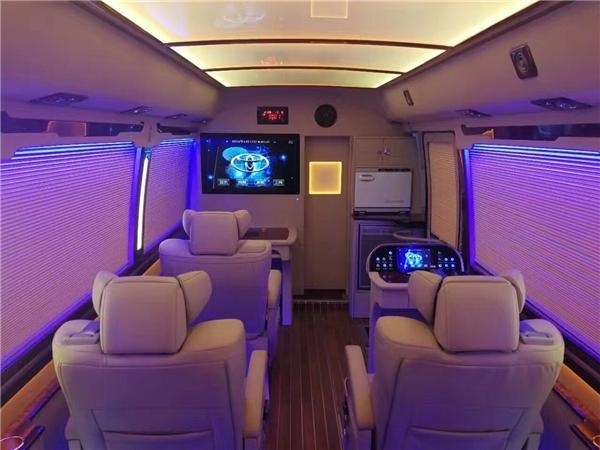 我国销量第一的中巴车,为什么老板却喜欢坐这款车?