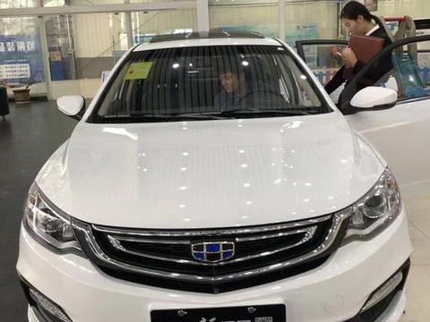 2018款吉利远景实车到店，看完外观内饰，没人相信它只卖5万！