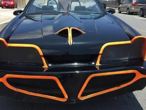 蝙蝠侠也开过野马？5千买来的卖了460万美元，不是本尊