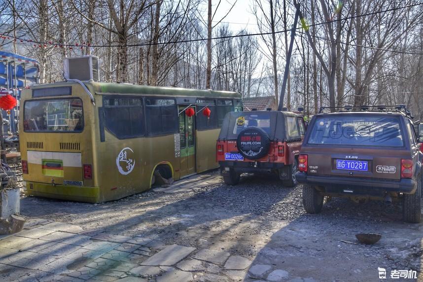 别人都改装性能车,越野车,我却改装了一辆独一无二的公交车!