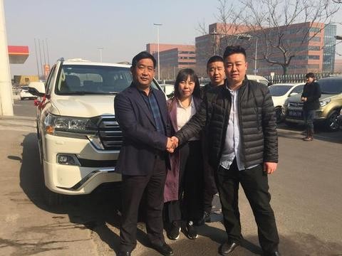 宁夏吴忠老王港口提丰田酷路泽4000高配十一过节