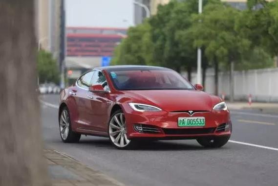开一周特斯拉Model S P100D，提前体验燃油车禁售生活