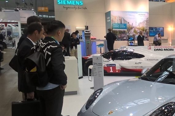 全球最佳汽车品牌榜出炉，保时捷2019出电动超跑