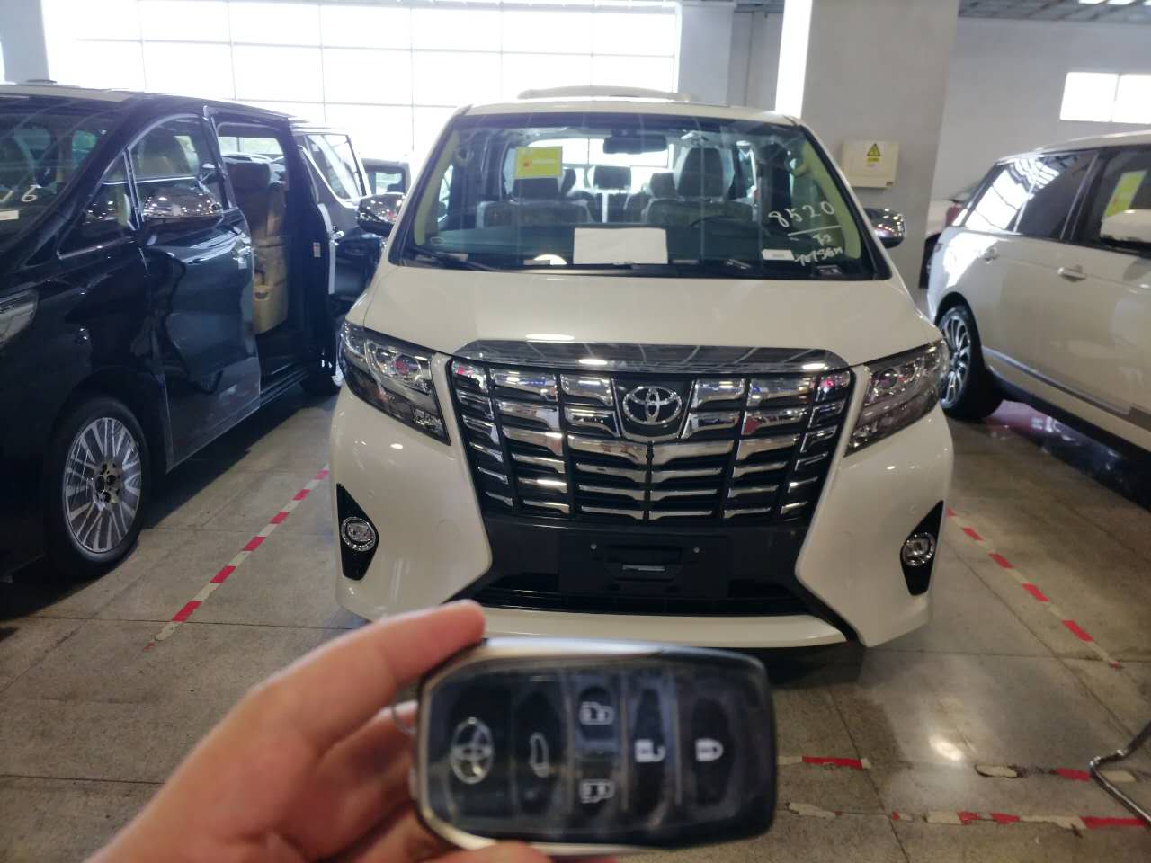 18款丰田埃尔法现车 佛系卖车价格透明