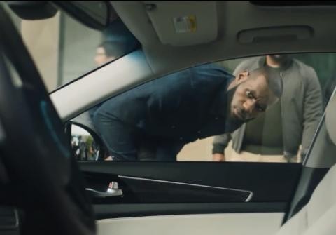 英特尔有想法！邀请詹姆斯做自动驾驶广告