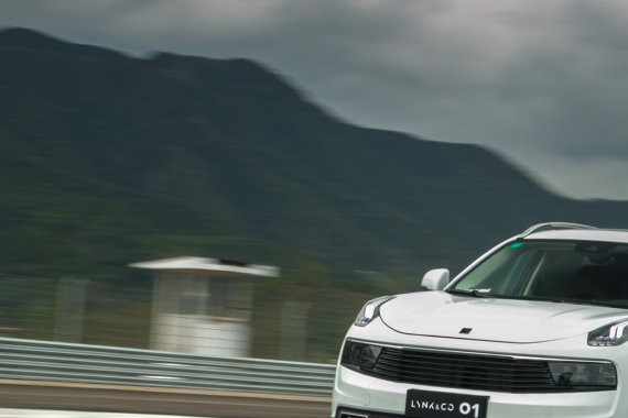 对标奥迪Q3？试完领克01 突然很期待价格