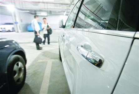 车主40多万购买进口帕杰罗因车架号被改无法上户