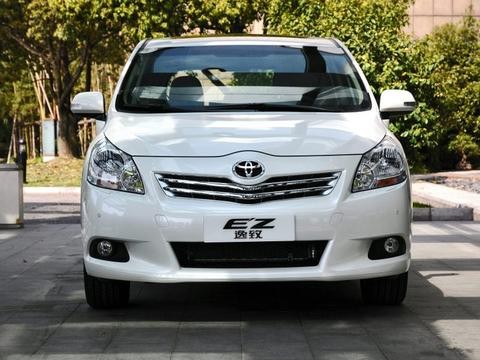 丰田家用MPV，标配ESP和膝部气囊，14万起不敌大众途安