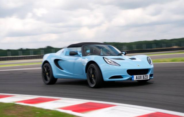 超级跑车飞入寻常家?吉利正式收购路特斯,放下狠话挑战保时捷!