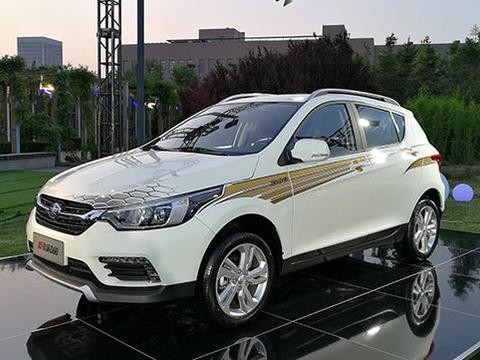 年轻人的首选SUV！刚上市就排队买，实力让人不服不行