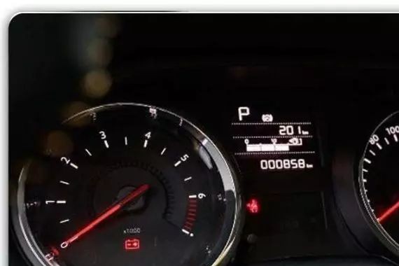 燃起驾驭激情，你还需要一个点燃激情的汽车仪表盘｜车业杂谈