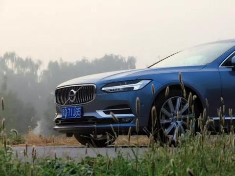 试驾｜沃尔沃全新S90：一屏控所有，自动驾驶让人与车有了情感