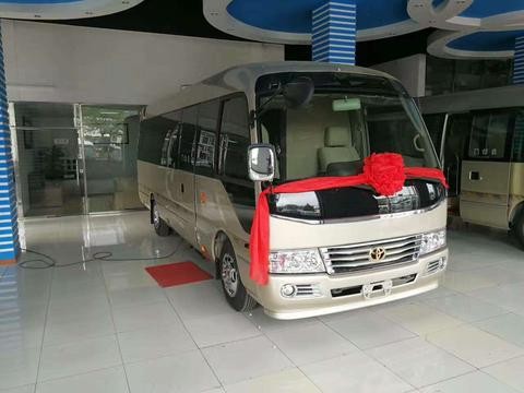 丰田考斯特改装12座广汽丰田出品最新改装方案