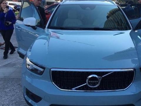 20万买台沃尔沃, 内饰精致而奢华, 比途观还便宜两万