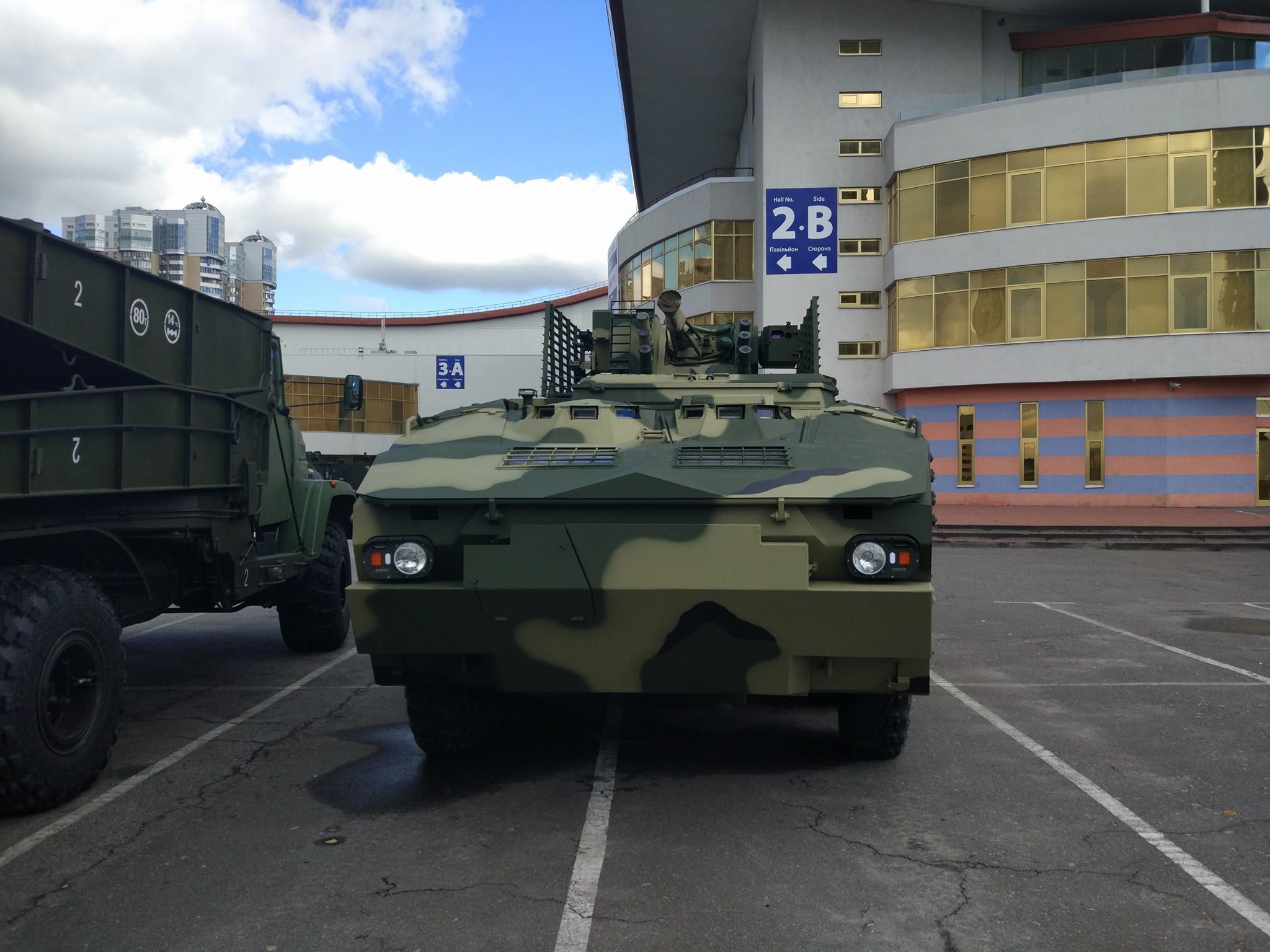 乌克兰痛失订单后推出最新btr4装甲车 却遭俄泼冷水