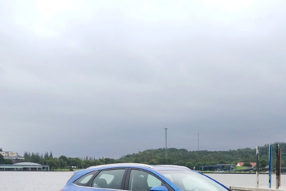 体验别克阅朗：外形更像猎装版