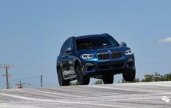 连Jeep牧马人都要电动化了，再不买汽油车就真的没机会了