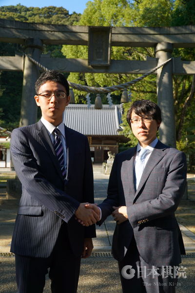 井山裕太、一力辽“十番棋”打响 天元战首局仍是“力不能攀山”