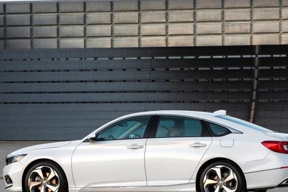 销冠王换代，首搭全新世界第一横置10AT，逆天颜值又要卖疯节奏