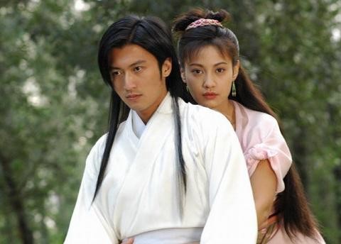 她是最美“江玉燕”，最红时下嫁老男人息影，撞脸baby座驾大不同