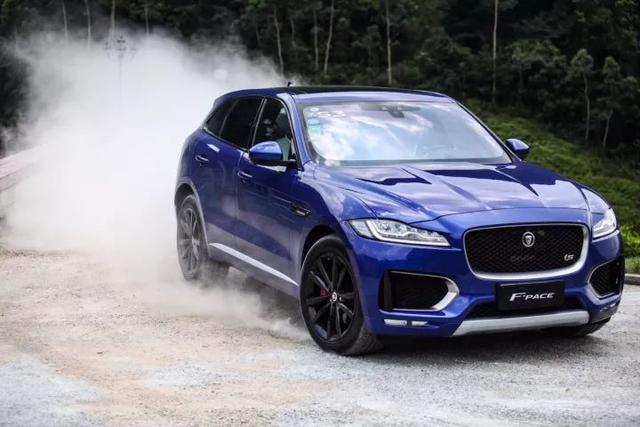 宝马X1死对头,国产28万起售,全系标配四驱,到底买谁?