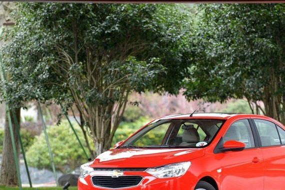 便宜到无法想象！谁才是小型车的当家人？看全新瑞纳对比赛欧