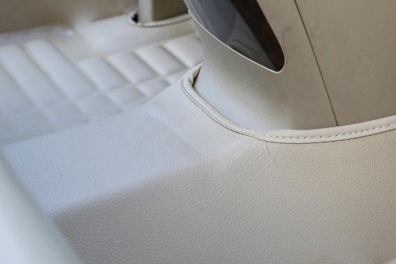 开车爱丽舍，卖车桑塔纳？网友这话是什么意思