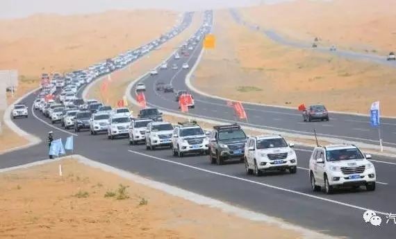 越野爱好者齐聚阿拉善，谁才是大漠孤烟中的真英雄？