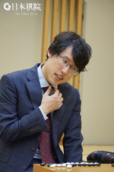 井山裕太、一力辽“十番棋”打响 天元战首局仍是“力不能攀山”