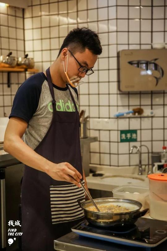 这家家乡铺,跟中山路美食街糖水一样大,连你妈作文关于美食年纪600字图片