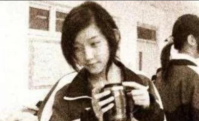 关晓彤和她神似！或者这是鹿晗喜欢晓彤的原因？