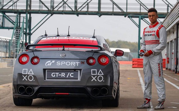 遥控跑车成现实 这台日产GT-R有点儿酷