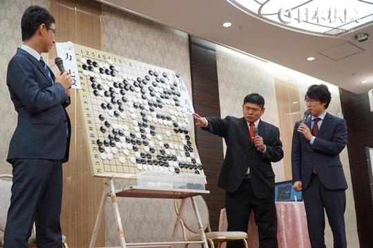 井山裕太、一力辽“十番棋”打响 天元战首局仍是“力不能攀山”