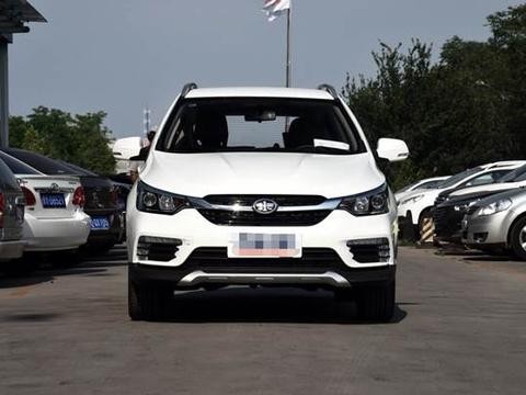 想买一汽的骏派D60大家建议买手标版还是手舒版？