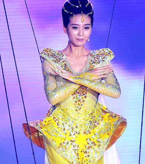娱乐圈六位金鹰女神，刘诗诗颜值第二，赵丽颖第三第一身价过亿！