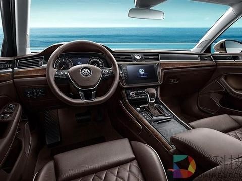 上汽大众再现奇葩产品策略：加大中控屏幕尺寸试图挽救辉昂销量