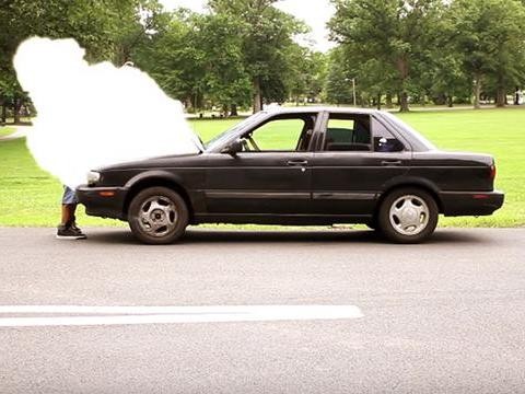 车子不去保养一直开，哪里最先会坏掉？