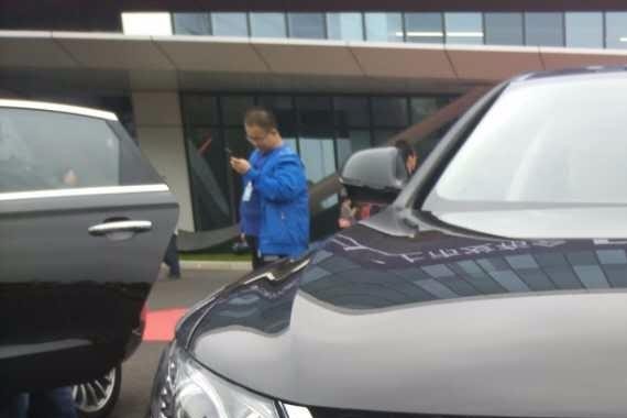 众泰Z700H现车实拍 售价10.58-16.58万元