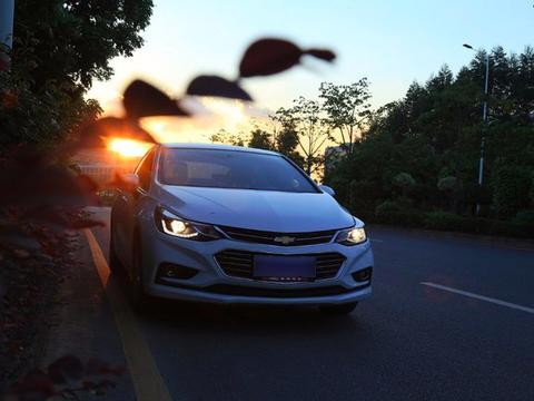 全新科鲁兹，逆天颜值帅出新高度！