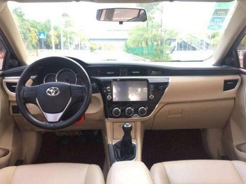 落地价12万，现在只需8万，车内听不见发动机的声音，越看越喜欢