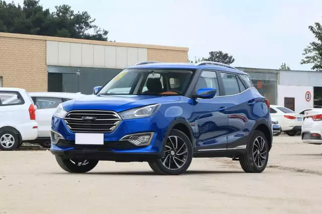 虽然是众泰T600的小弟,但它的颜值和性价比却更高