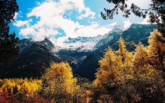 米亚罗奶子沟红叶3日自驾游