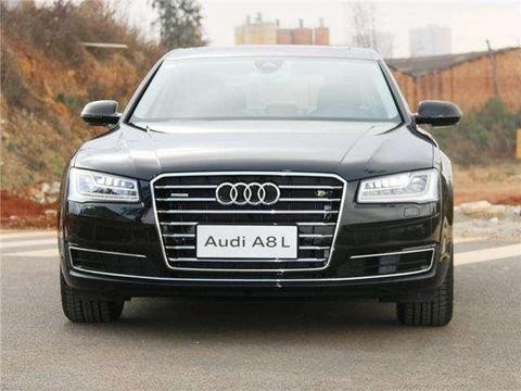 奥迪A8适合入手了，3.0T机械增压，V6发动机，现在降到60多万